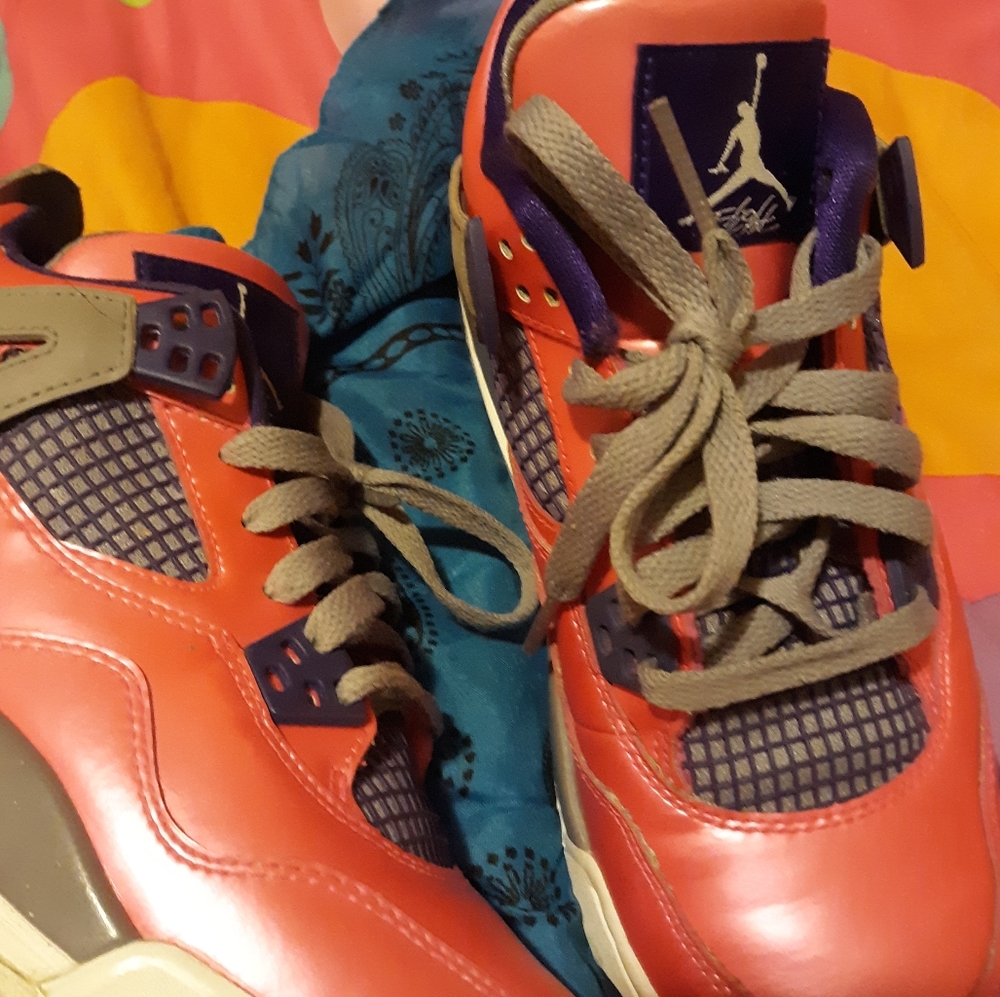 Pink and gray  Retro 4's size 5 youth